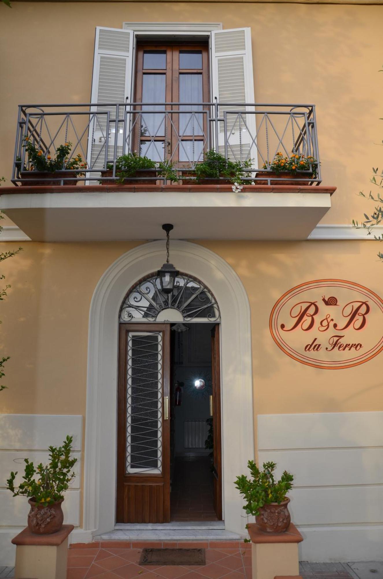 B & B Da Ferro Massarosa Ngoại thất bức ảnh