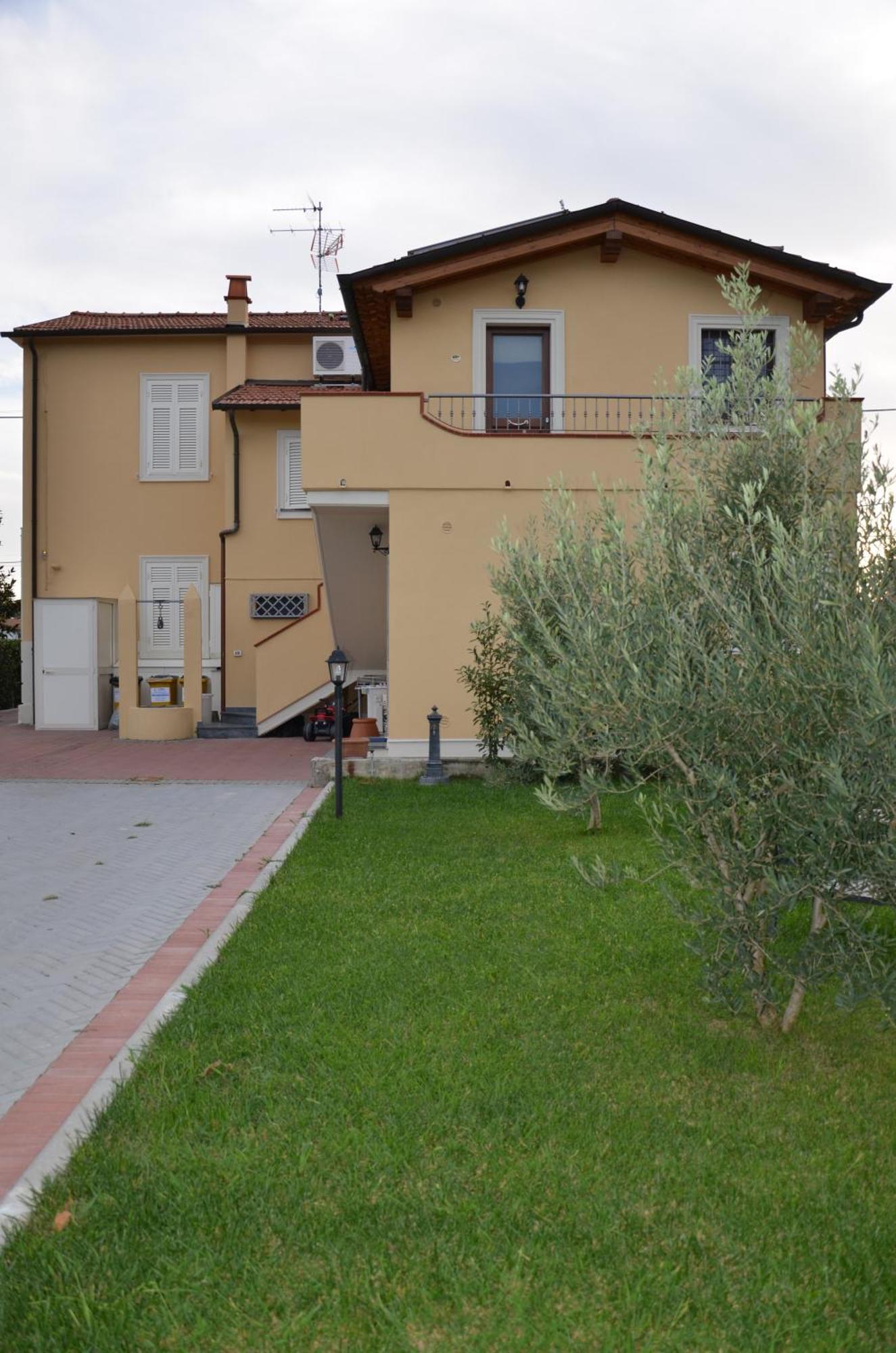 B & B Da Ferro Massarosa Ngoại thất bức ảnh