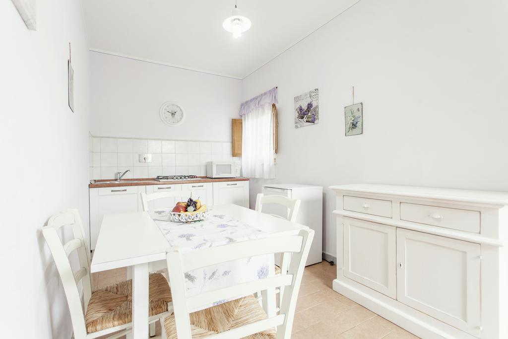 B & B Da Ferro Massarosa Phòng bức ảnh