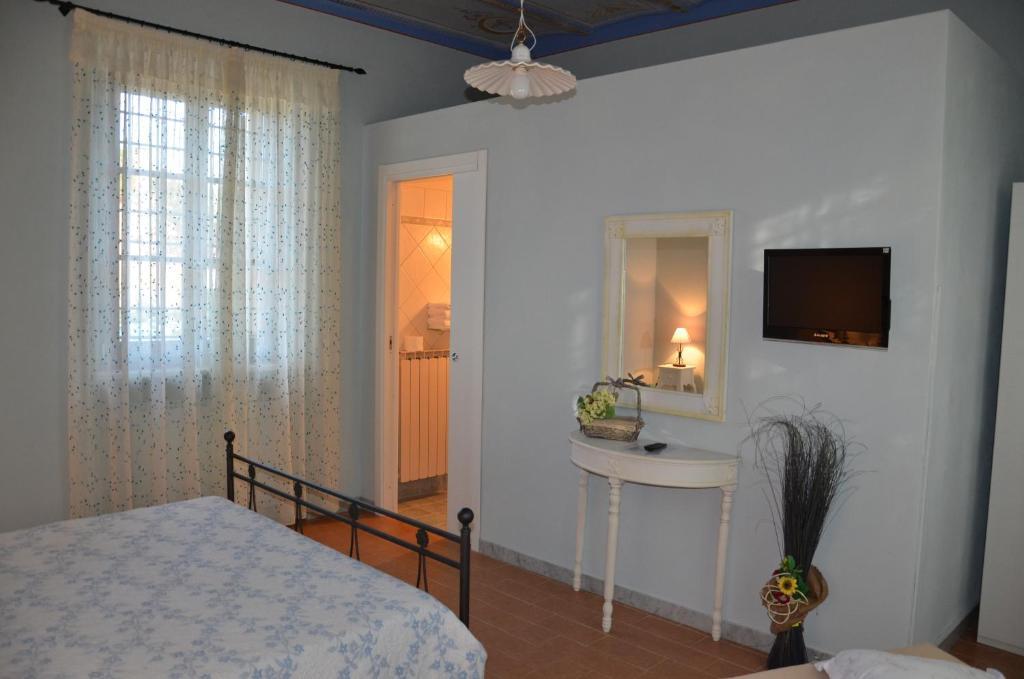 B & B Da Ferro Massarosa Phòng bức ảnh