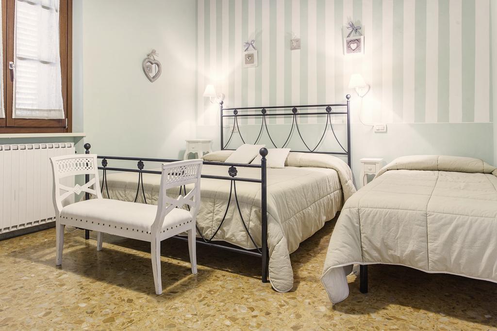 B & B Da Ferro Massarosa Ngoại thất bức ảnh